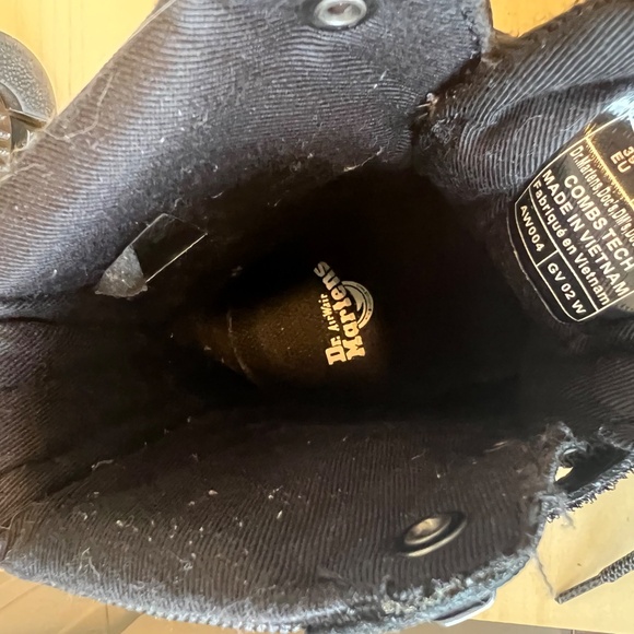 NWOT Dr Martens Unisex Combs Tech Utility Ankle Boots in black - Picture 2 of 5